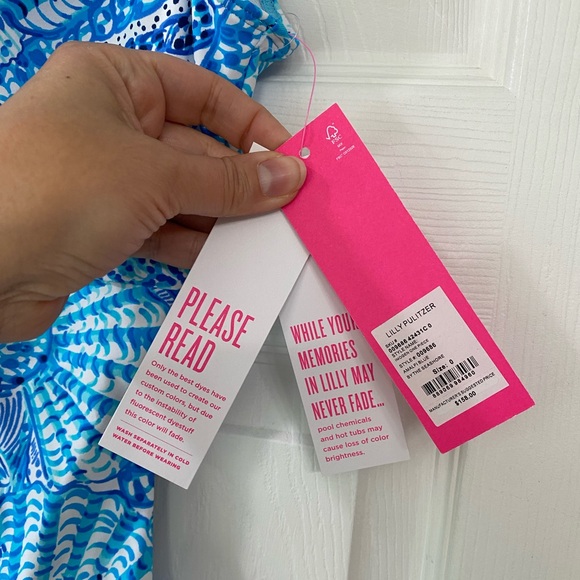 ☀️🆕Lilly Pulitzer Imogen Swimsuit, Size 0☀️ - Picture 4 of 6